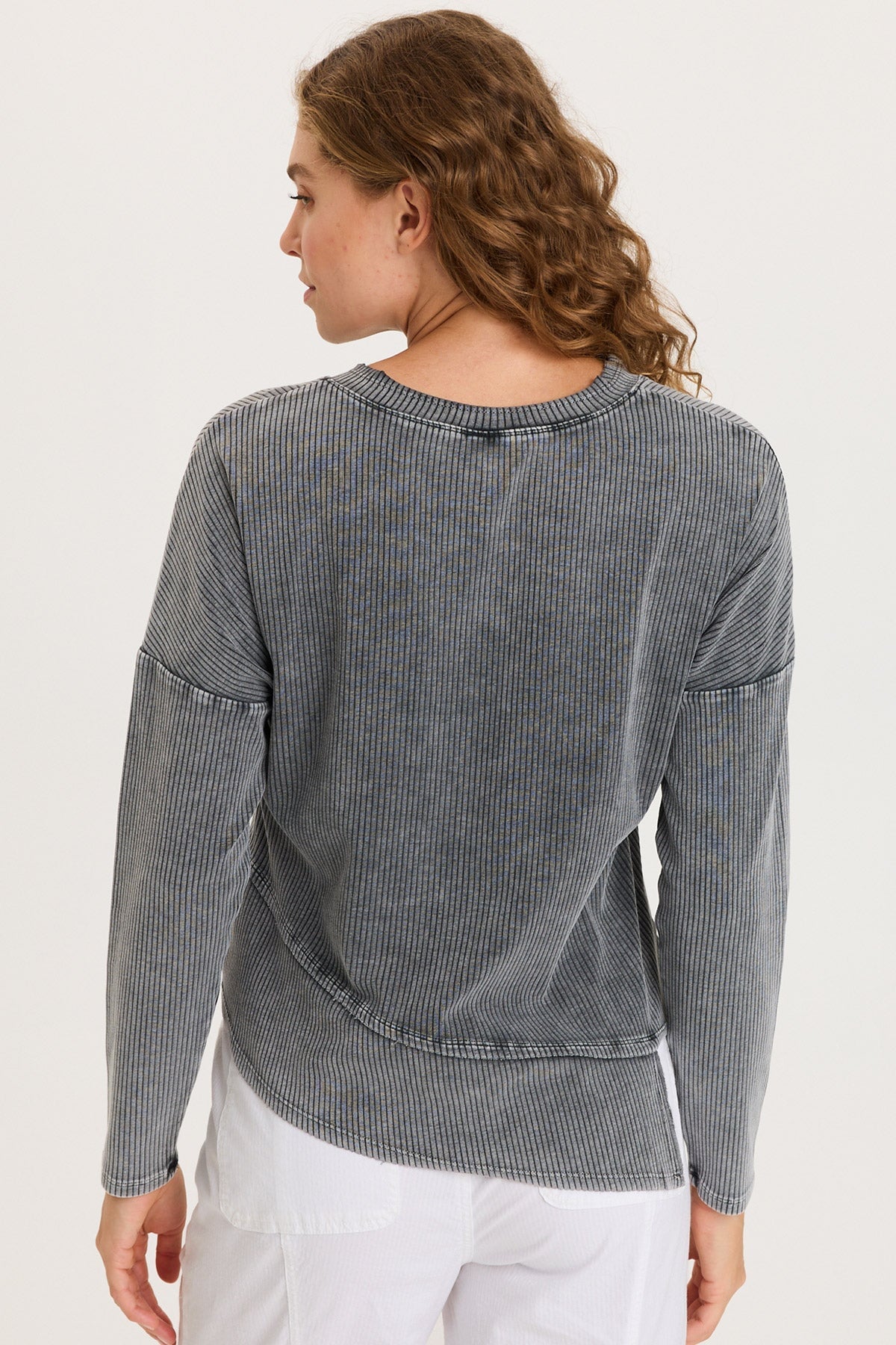 Hadden Asymmetrical Hem Long Sleeve Top