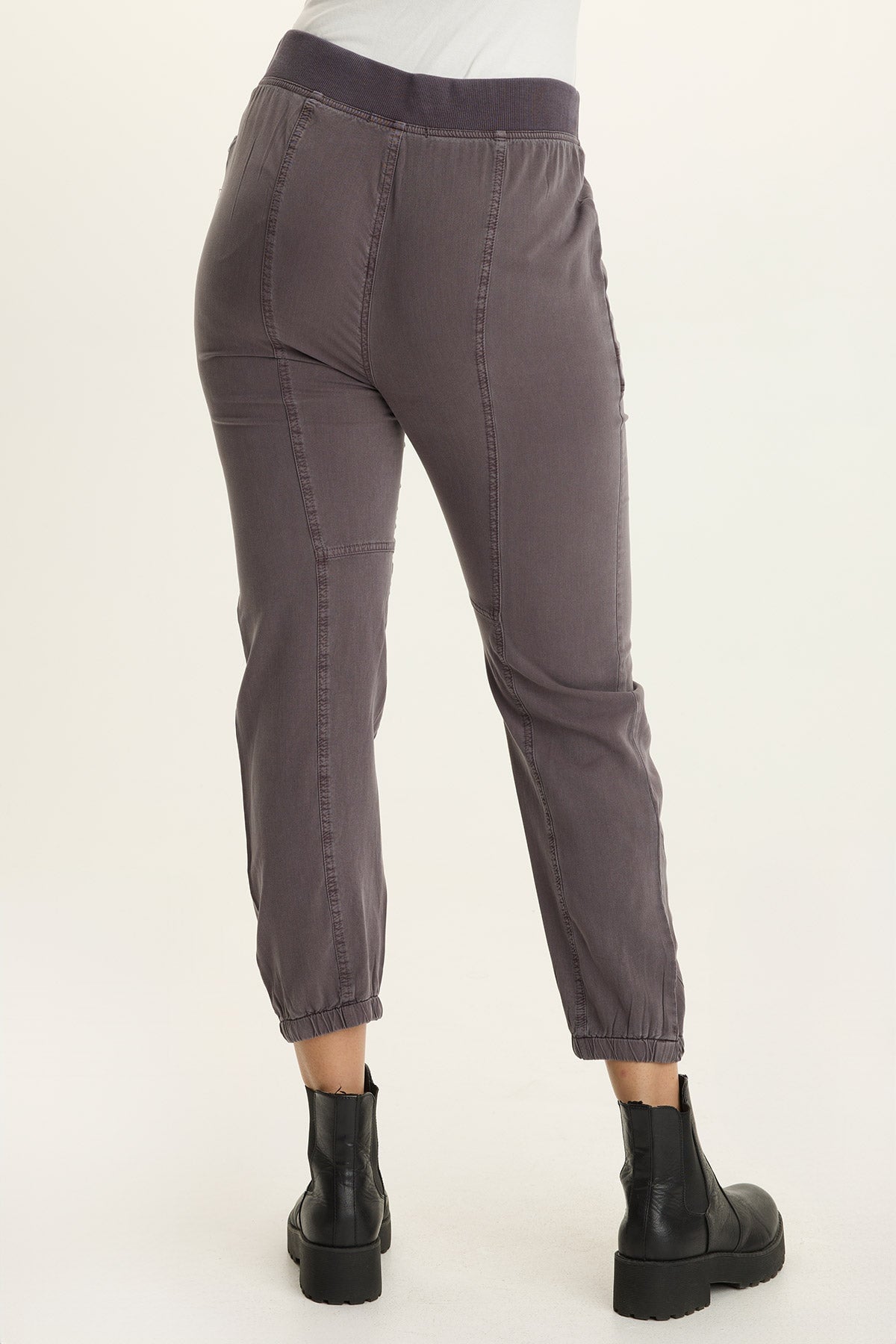 Squire Twill Banded Hem Casual Pant