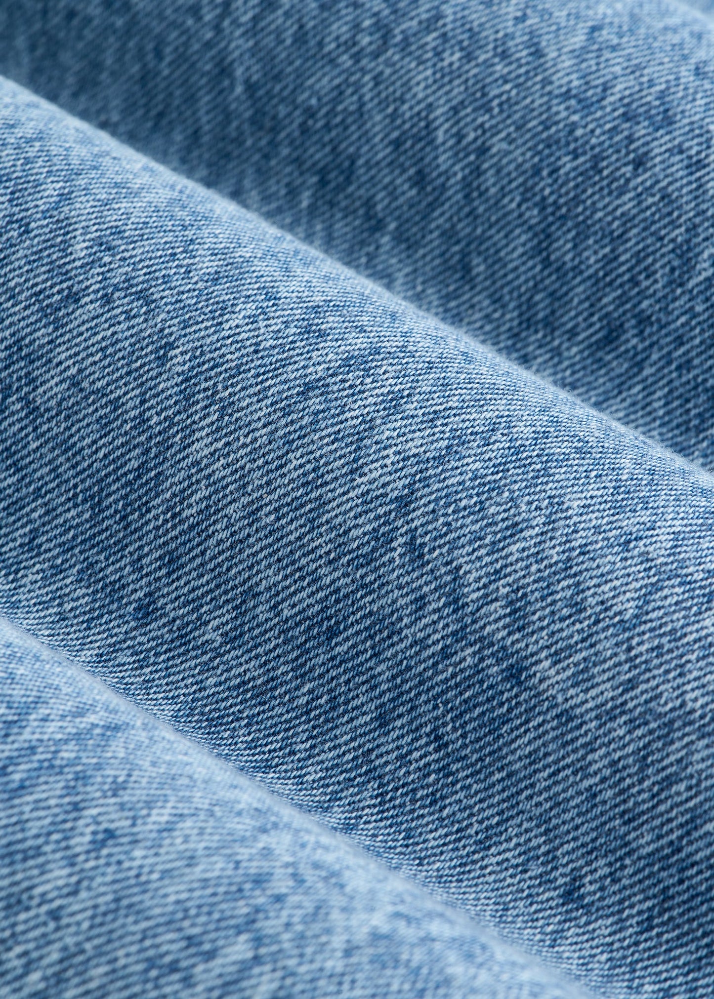 MILO Relaxed Tapered Fit Jeans for Tall Men in Perfect Blue