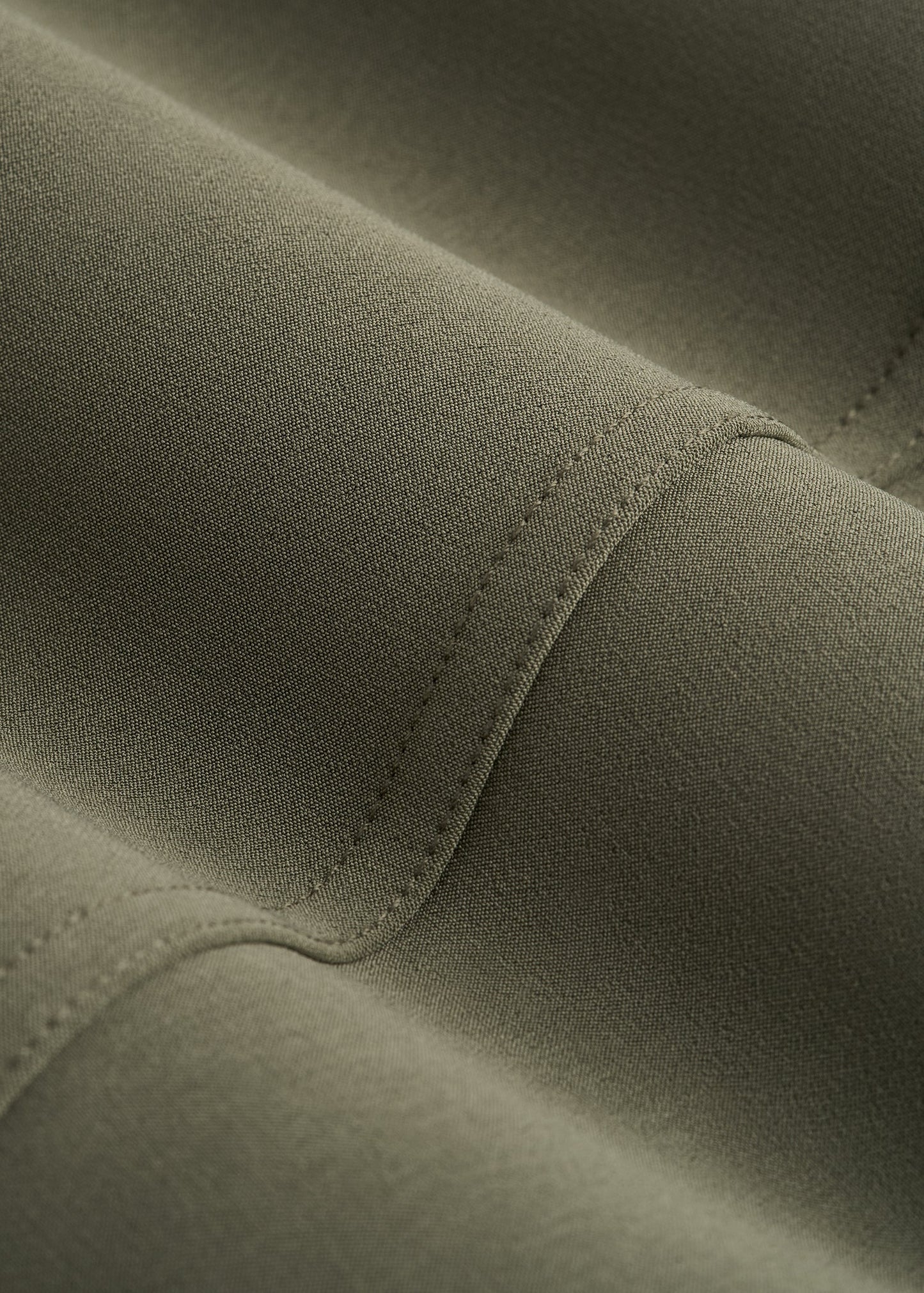Traveler Tapered Fit Pant for Tall Women in Olive