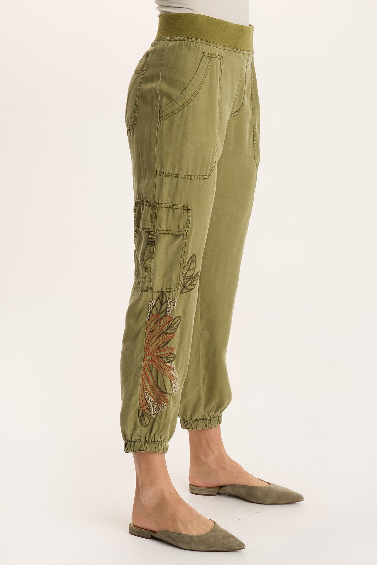 Darri Embroidered Pull-on Soft Twill Jogger