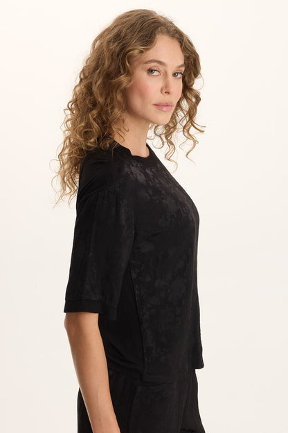 Chelan Textured Satin Casual Fit Top