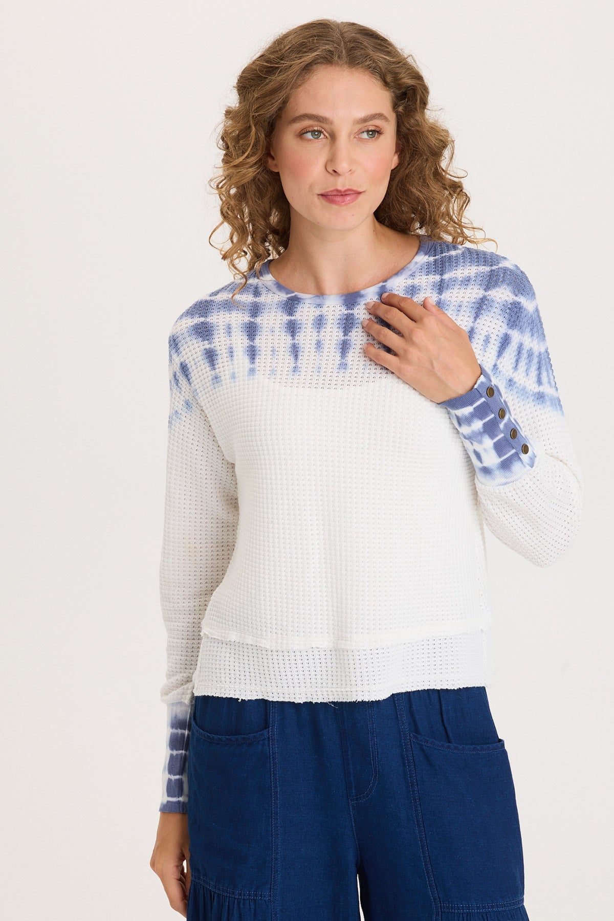 Kelsoe Buttoned Cuffs Thermal Long Sleeve Top