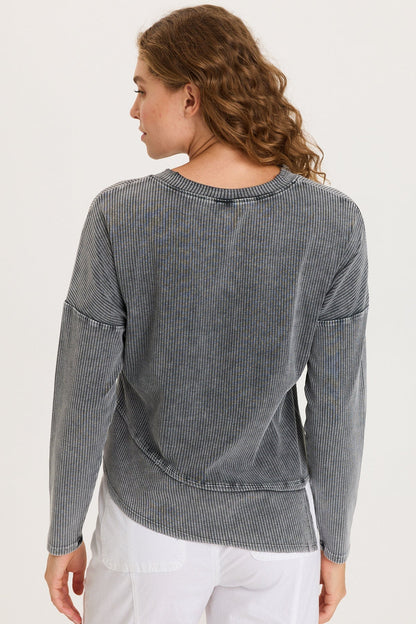 Hadden Asymmetrical Hem Long Sleeve Top