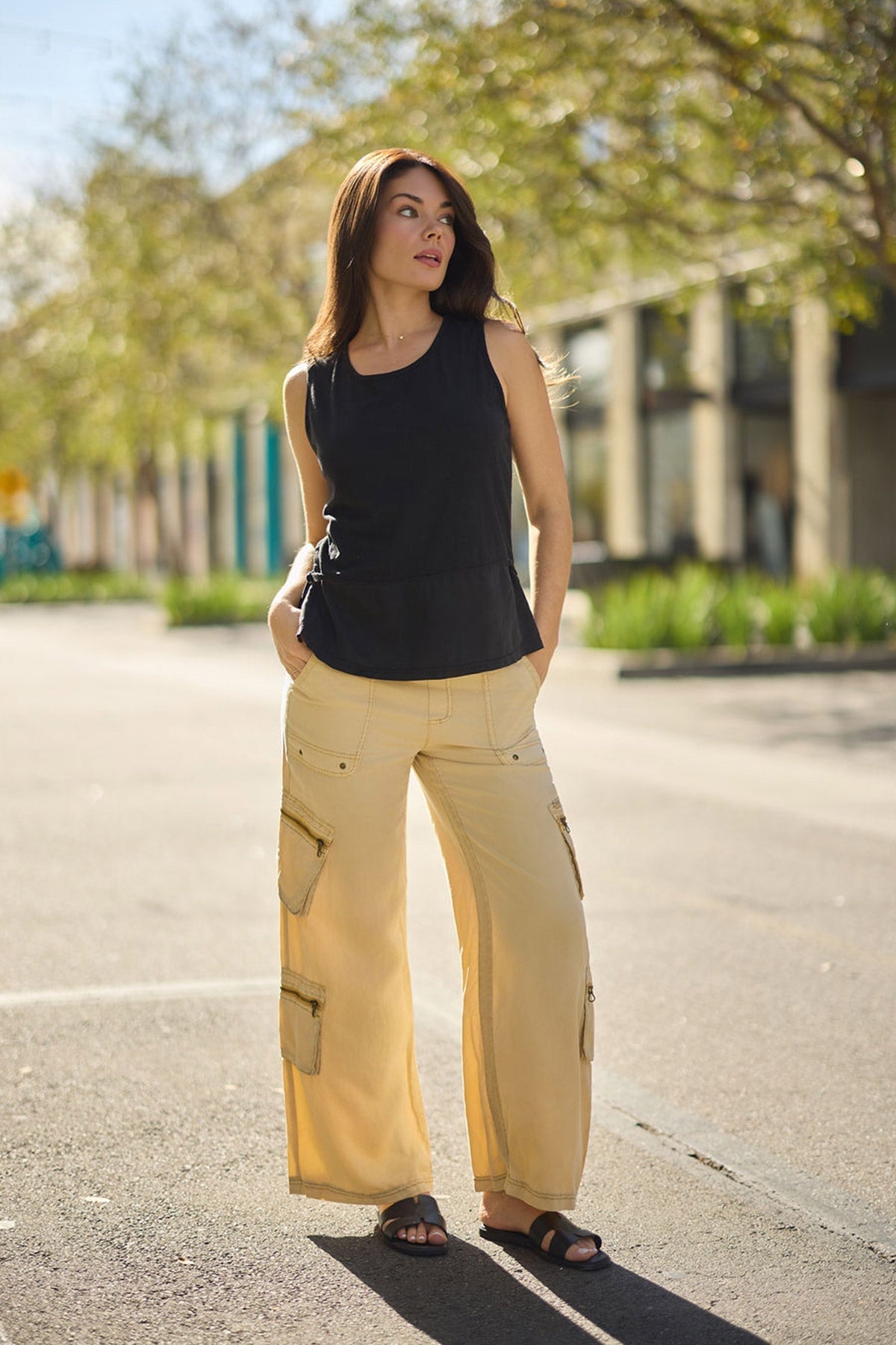 Britte Twill Multi-Pocket Cargo Pant
