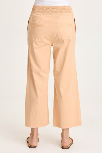Artus Poplin Smocked Waist Crop