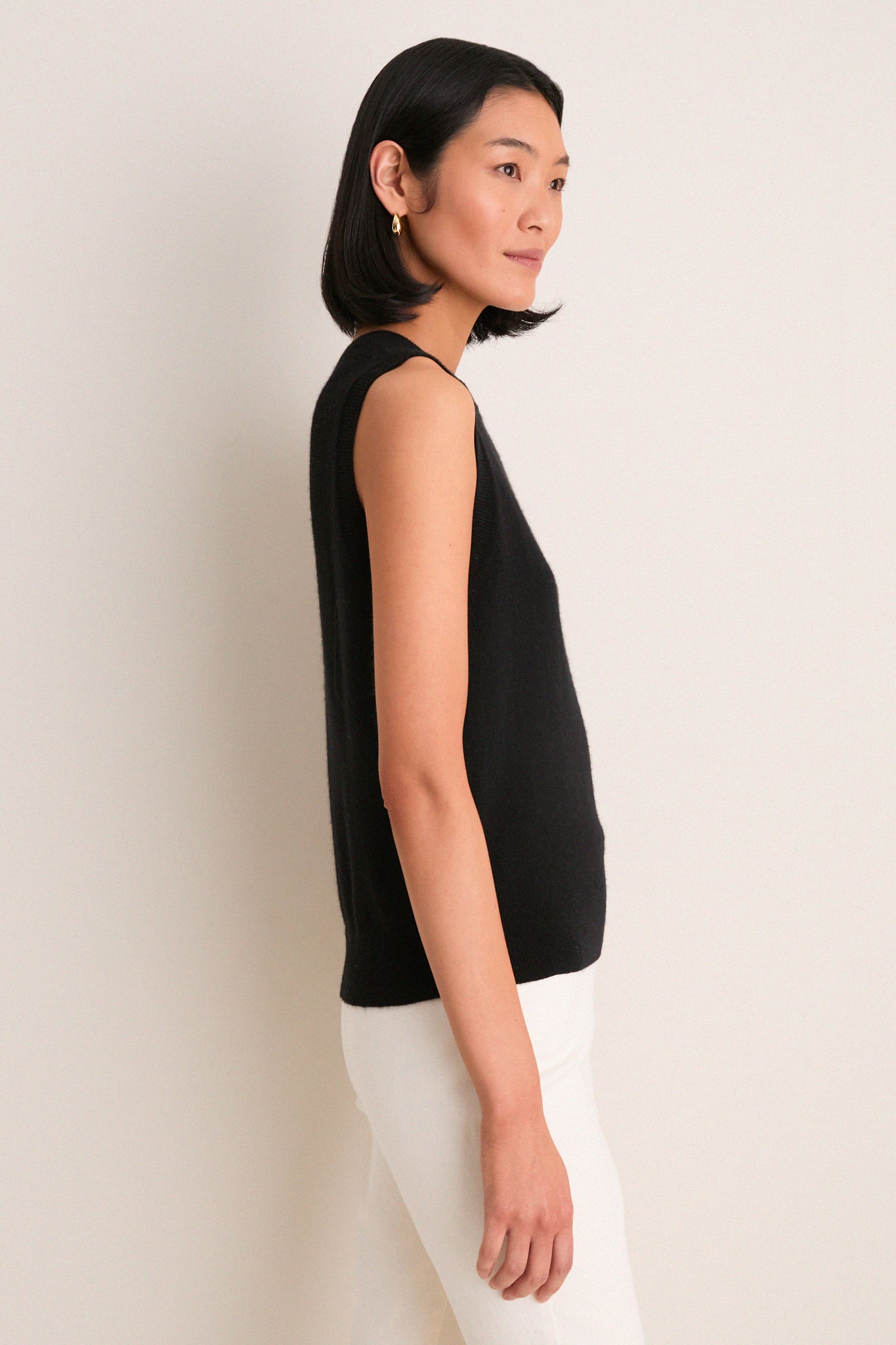 Black Cashmere Sleeveless Ava Shell