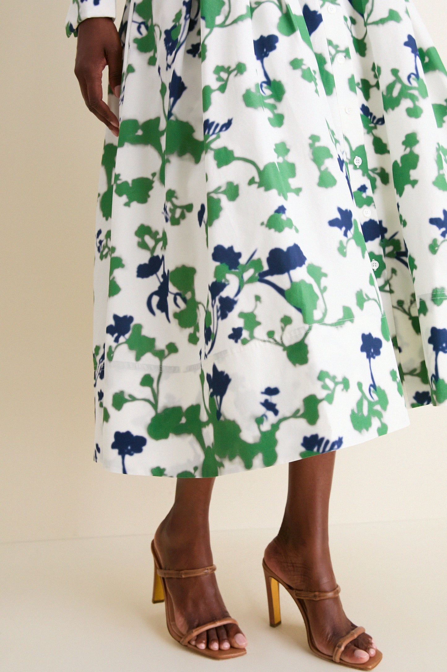 Blurred Bouquet Sono Shirt Dress