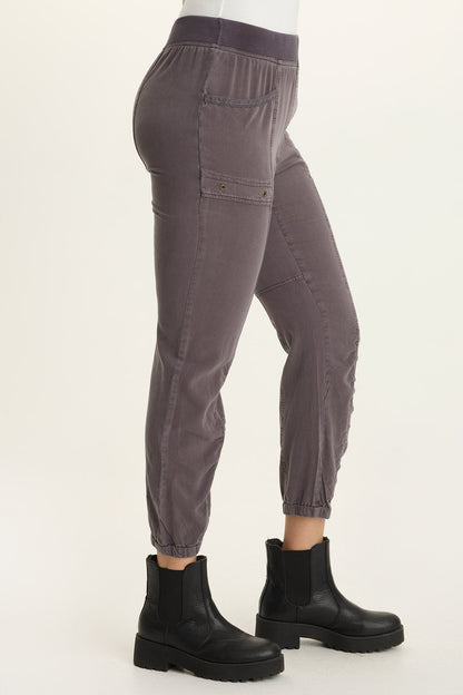 Squire Twill Banded Hem Casual Pant