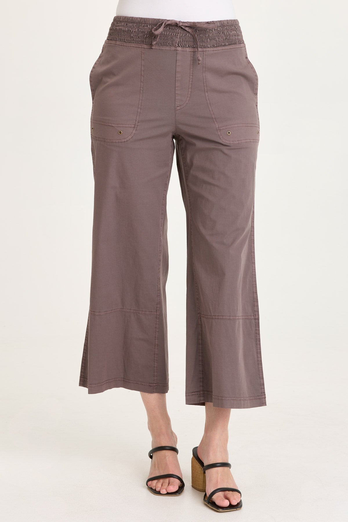 Artus Poplin Smocked Waist Crop