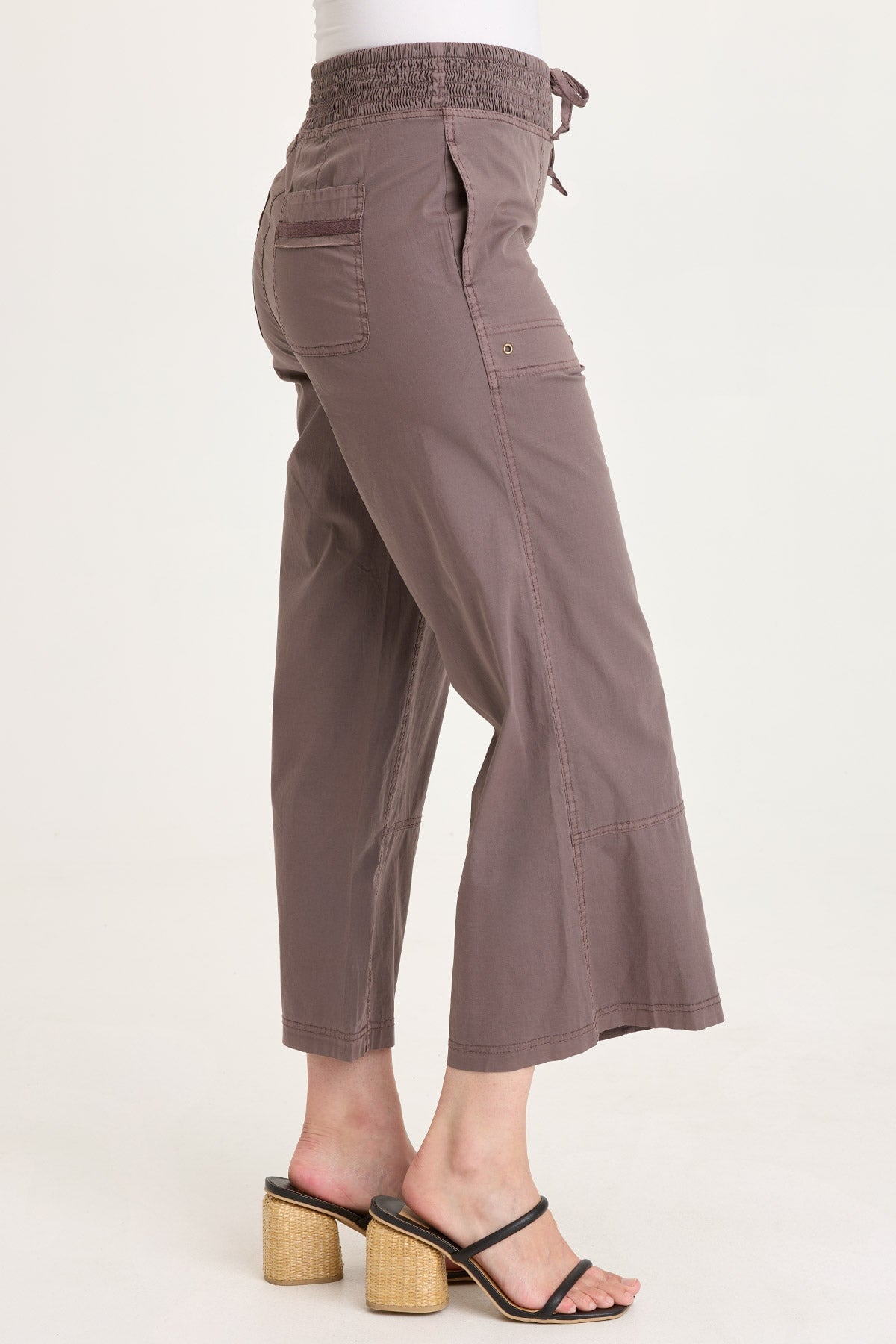 Artus Poplin Smocked Waist Crop