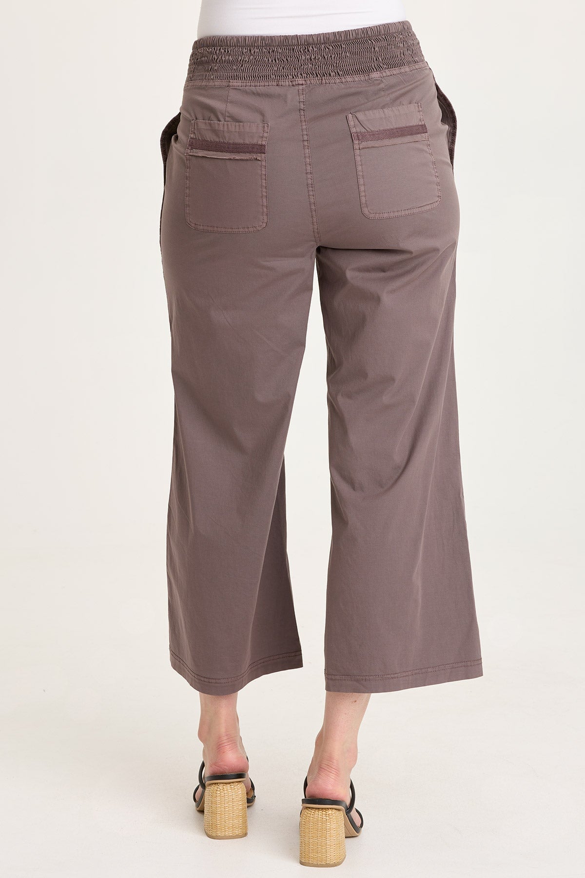 Artus Poplin Smocked Waist Crop