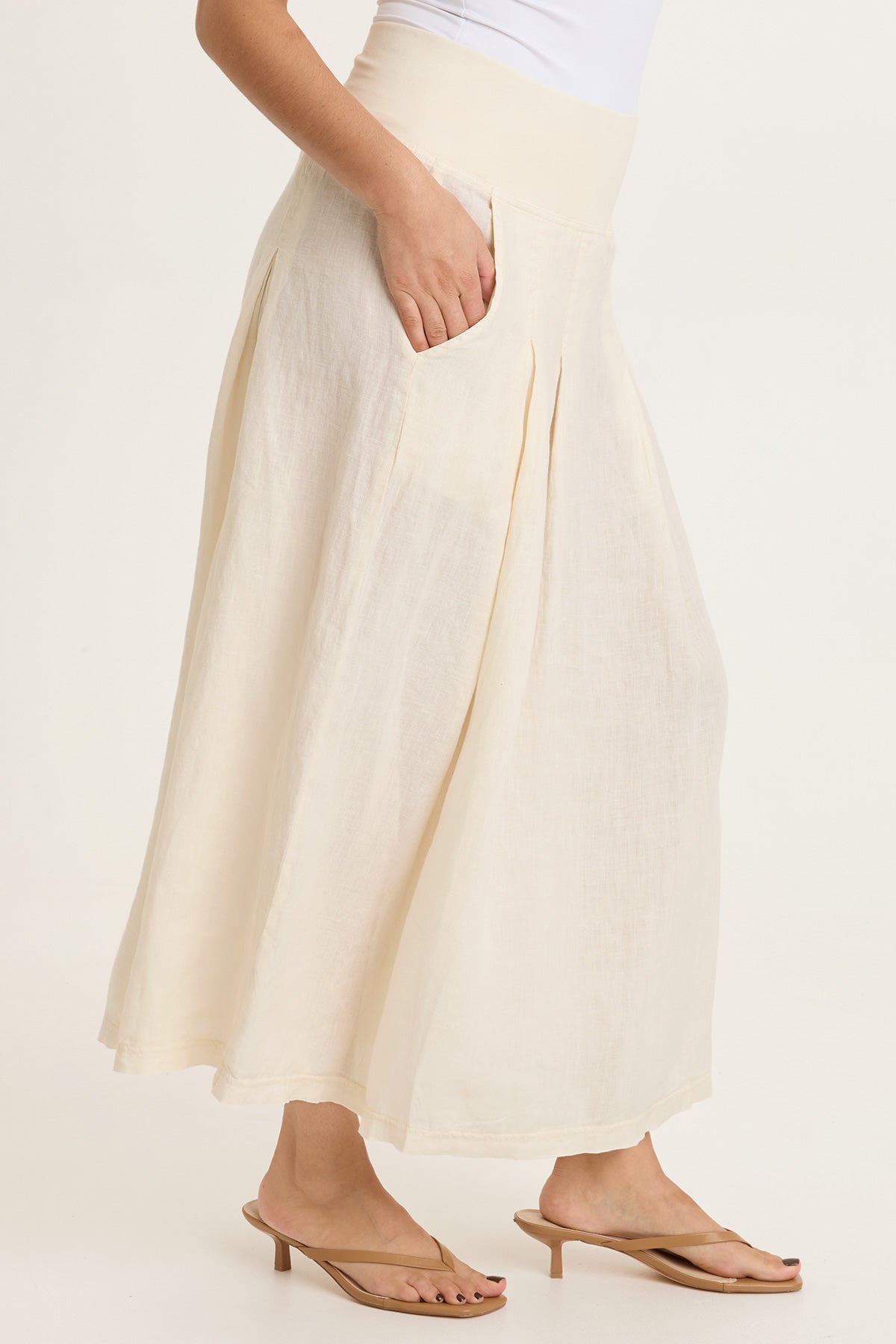 Aderyn Linen Pleated Skirt