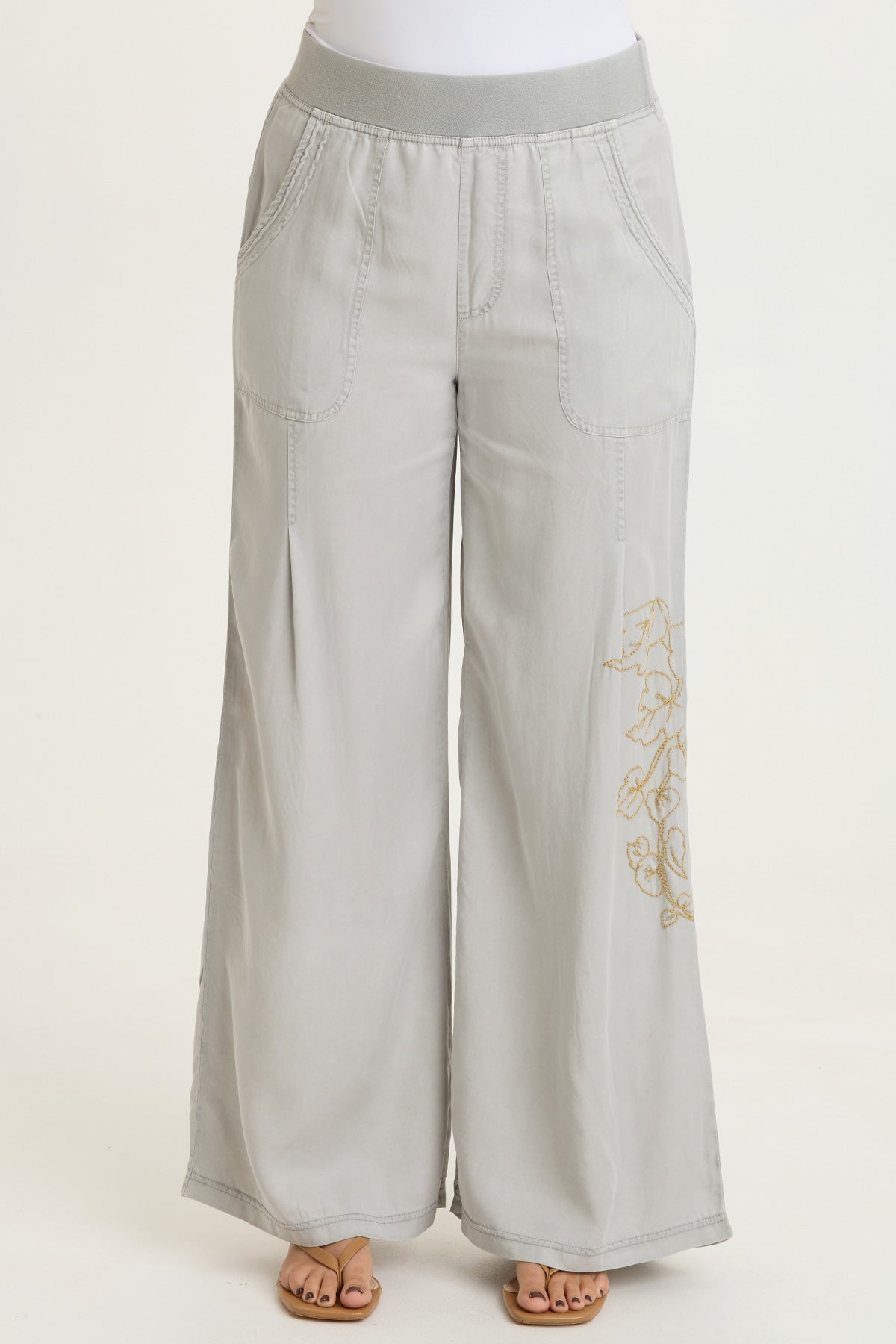 Embroidered Dacia Twill Pleated Pant
