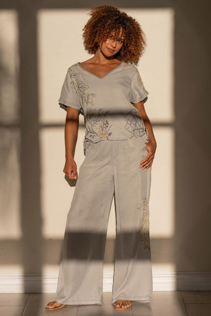 Embroidered Dacia Twill Pleated Pant