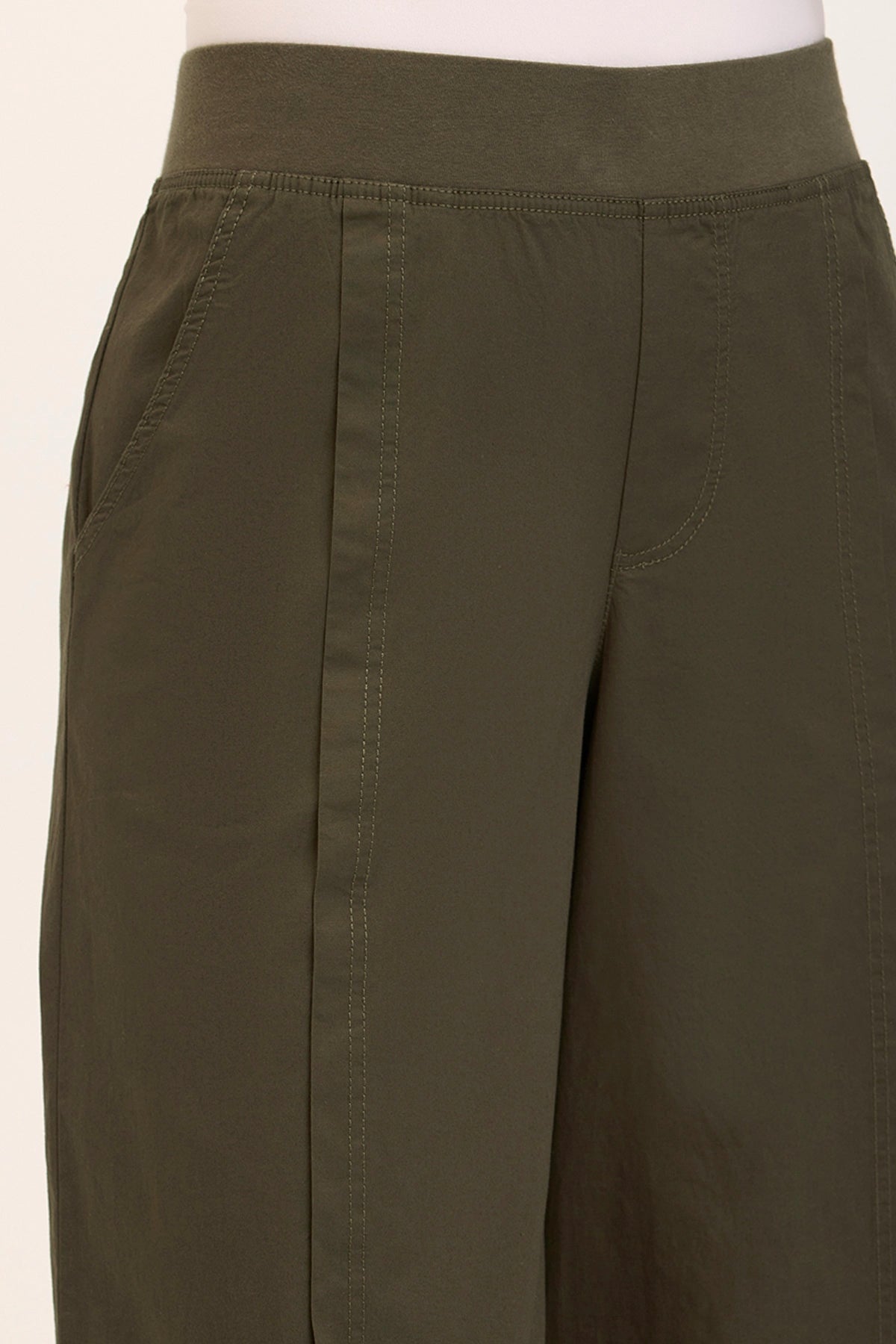 Benson Poplin Barrel Crop