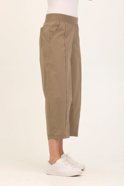 Benson Poplin Barrel Crop