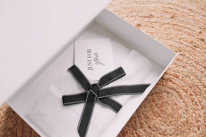 Gift Wrapping White | Esther & Co Gift Wrapping