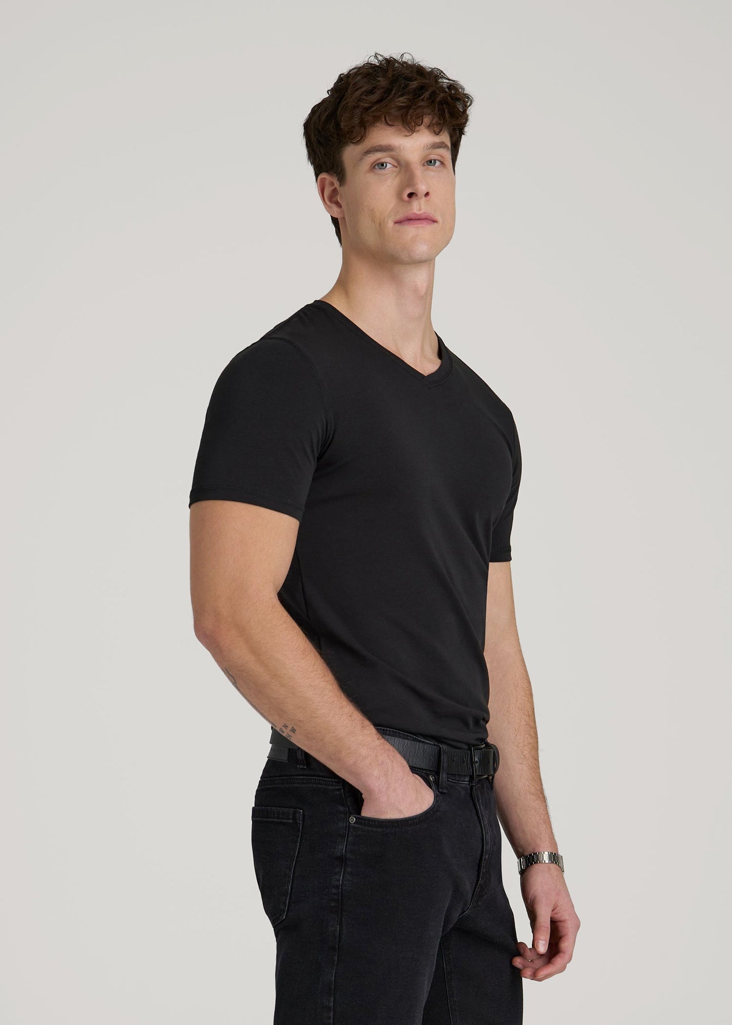 The Essential Slim Fit V-Neck Tee for Tall Men in Black
