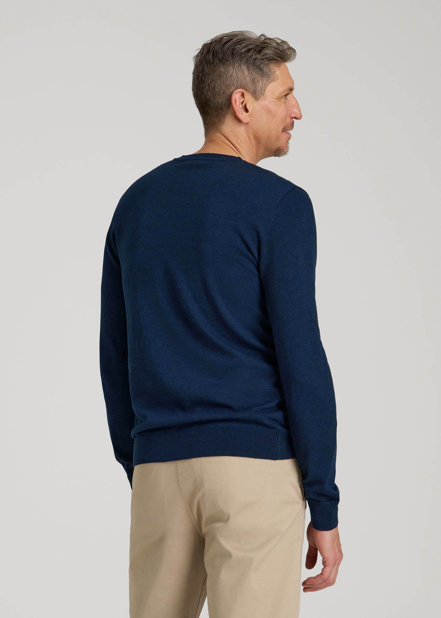 Everyday V-Neck Sweater for Tall Men in Patriot Blue
