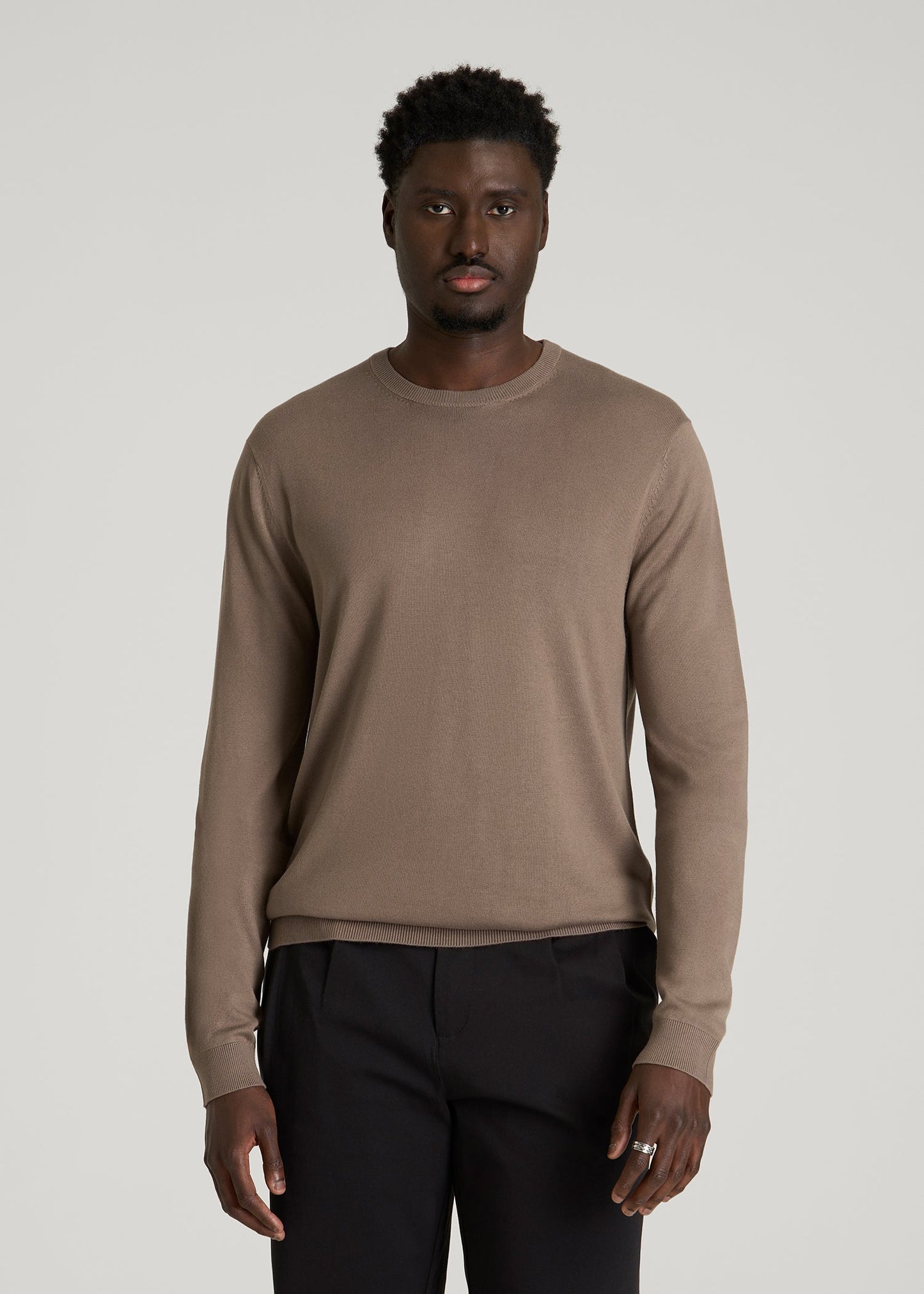 Linen Blend Lightweight Sweater for Tall Men in Warm Brown