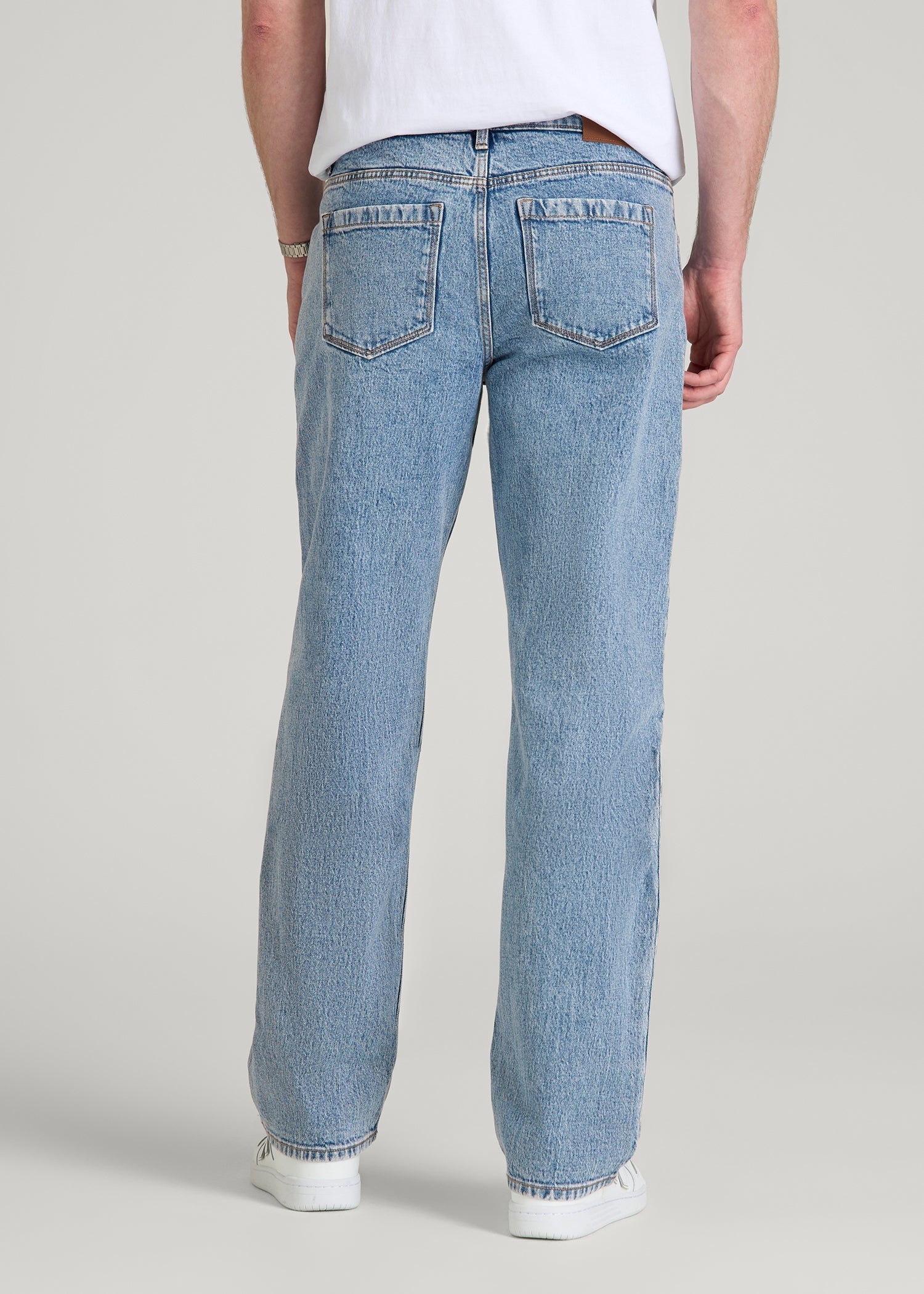 Loose Fit Jeans for Tall Men in Perfect Blue