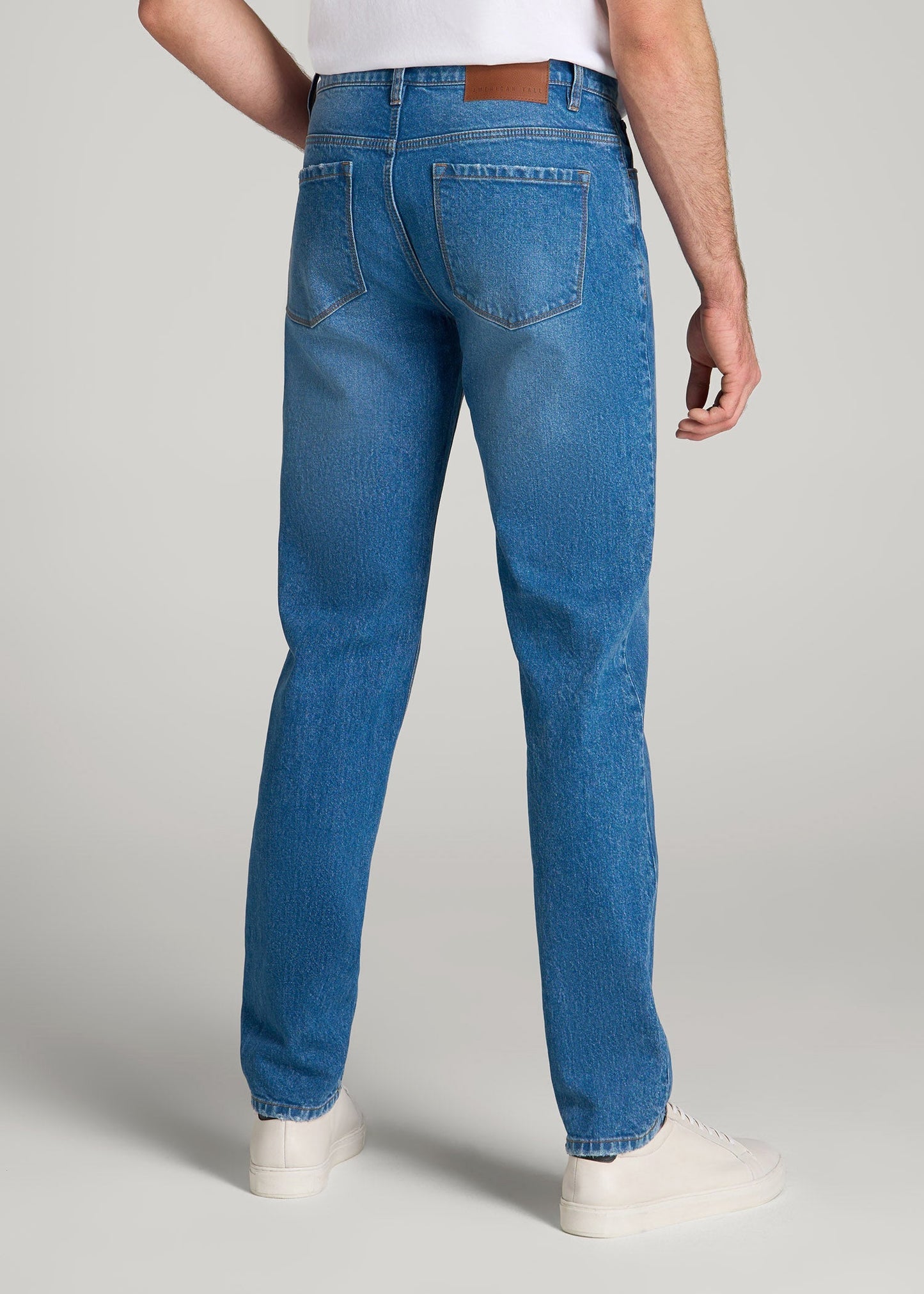 Milo RELAXED TAPERED FIT Jeans for Tall Men in Classic Mid Blue