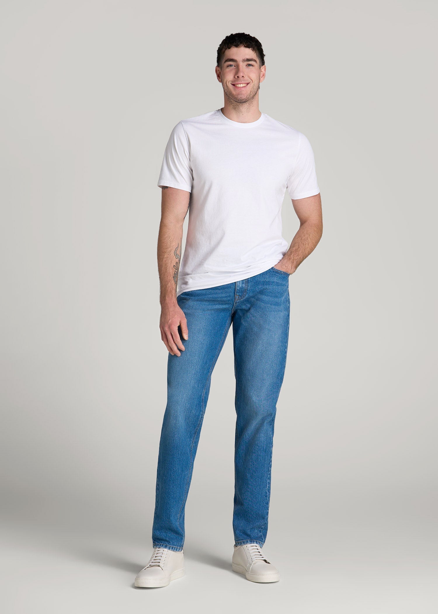 Milo RELAXED TAPERED FIT Jeans for Tall Men in Classic Mid Blue
