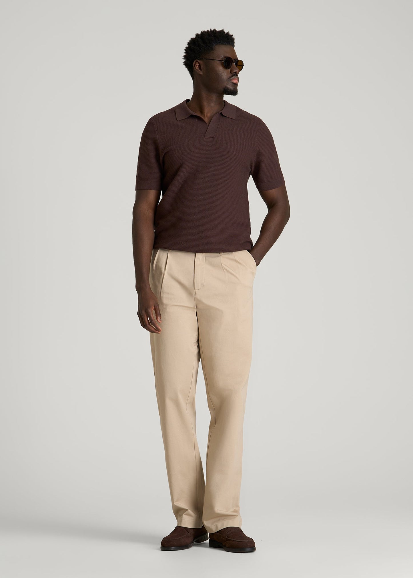 Stretch Commuter Pleated Chino for Tall Men in Warm Taupe