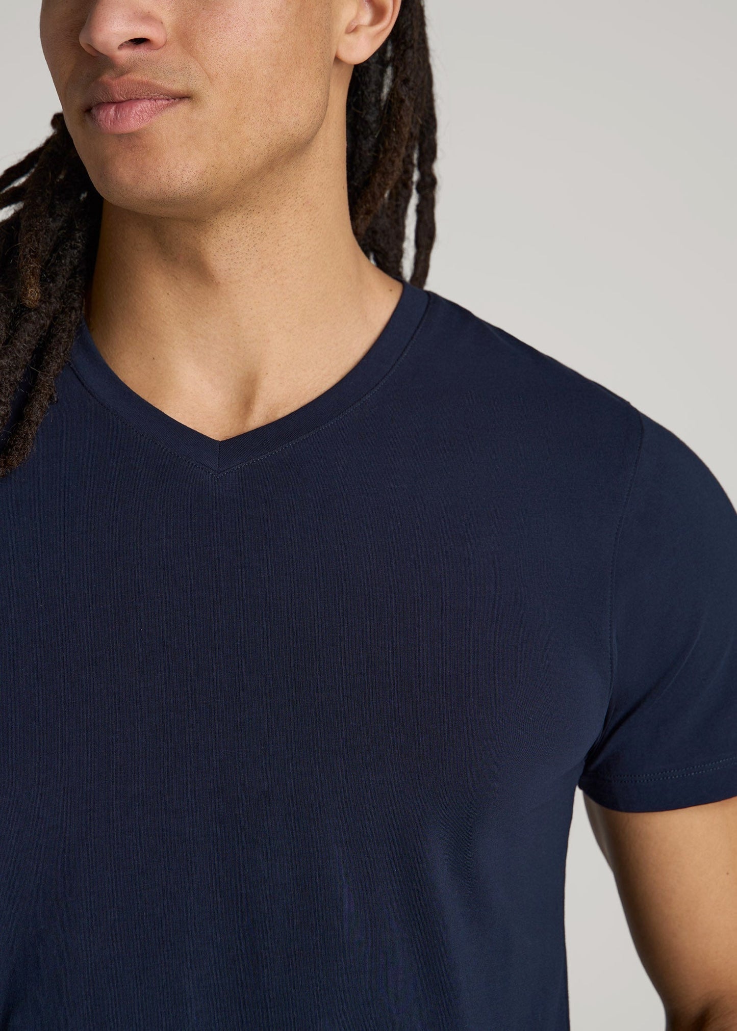 The Essential Modern Fit V-Neck Tee for Tall Men in True Navy