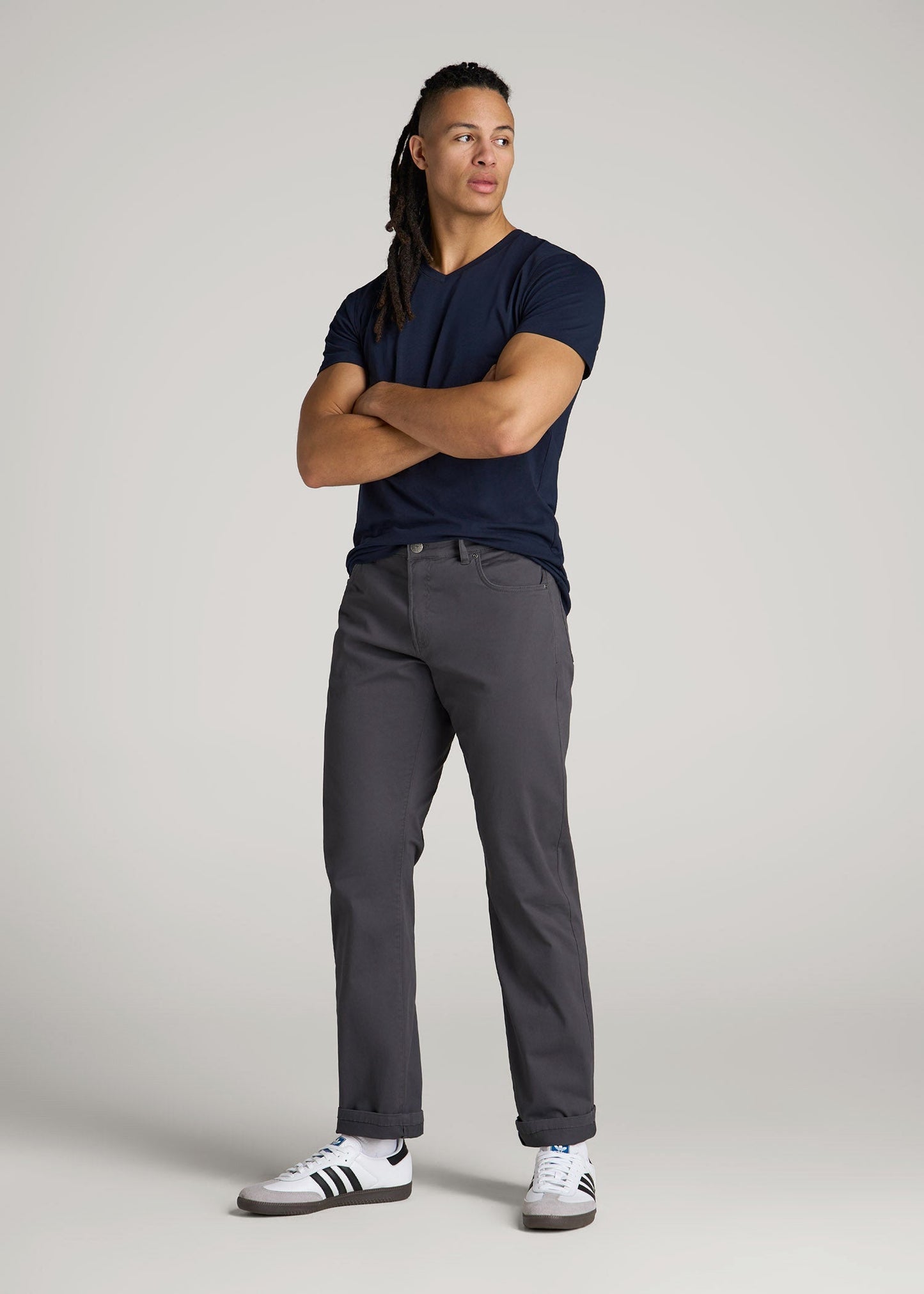The Essential Modern Fit V-Neck Tee for Tall Men in True Navy