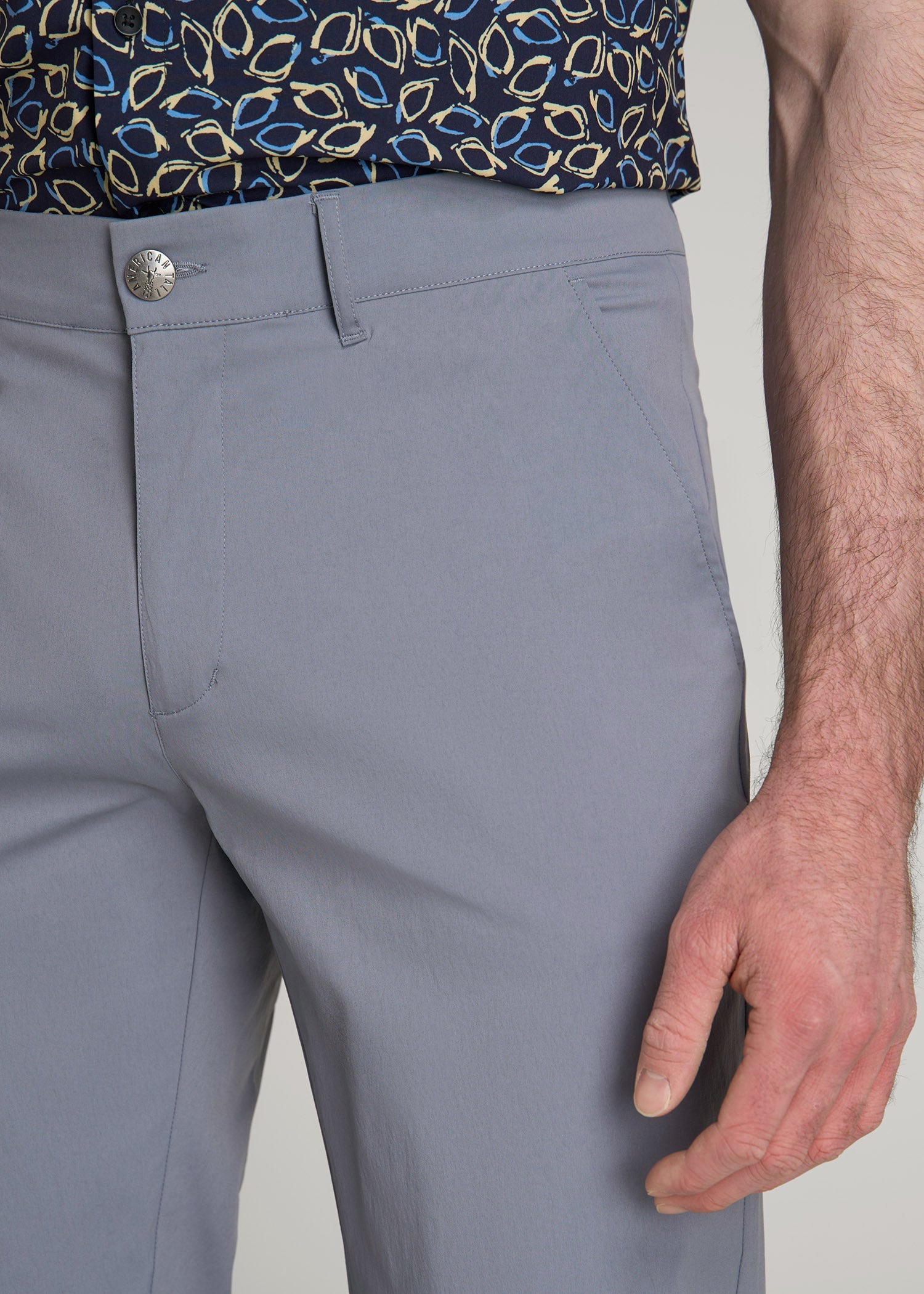 TAPERED FIT Traveler Chino Pants for Tall Men in Skyline Grey