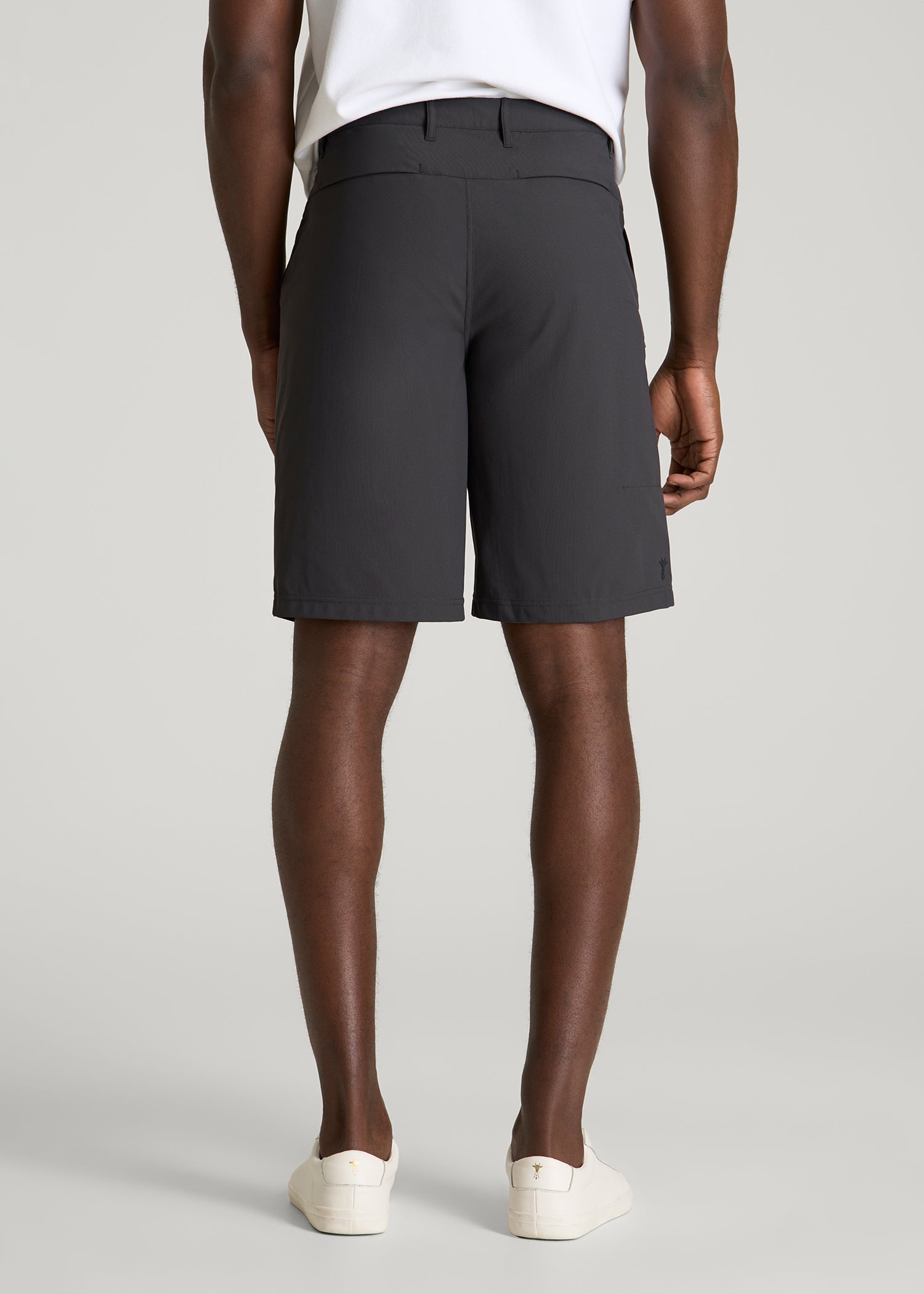 Traveler Chino Short 2.0 for Tall Men in Iron Grey