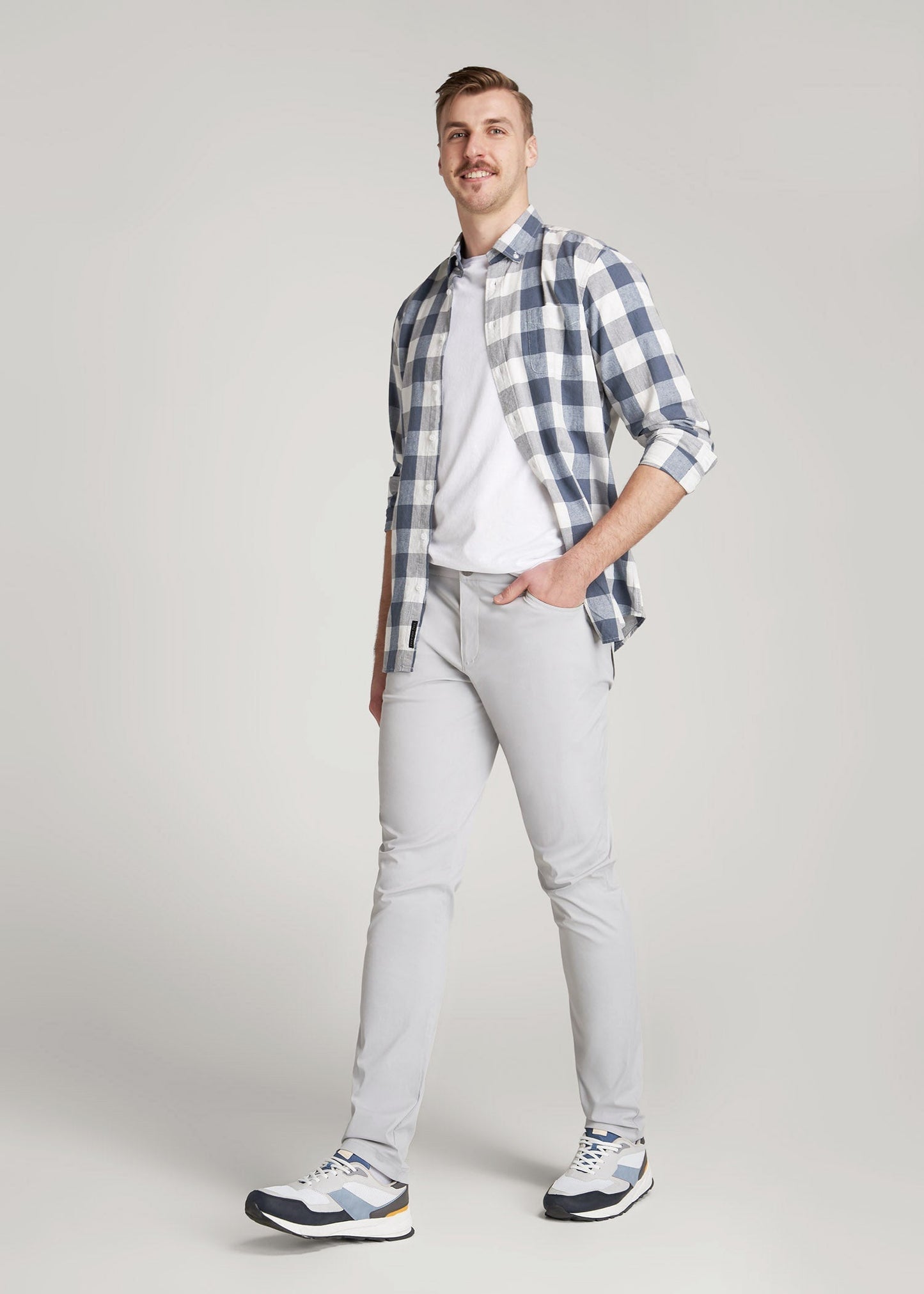 TAPERED-FIT Traveler Pants for Tall Men in Light Grey