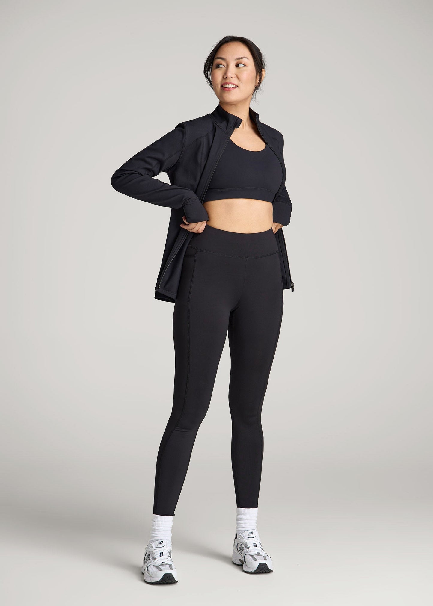 Bella Outer-Pocket Leggings for Tall Women in Black