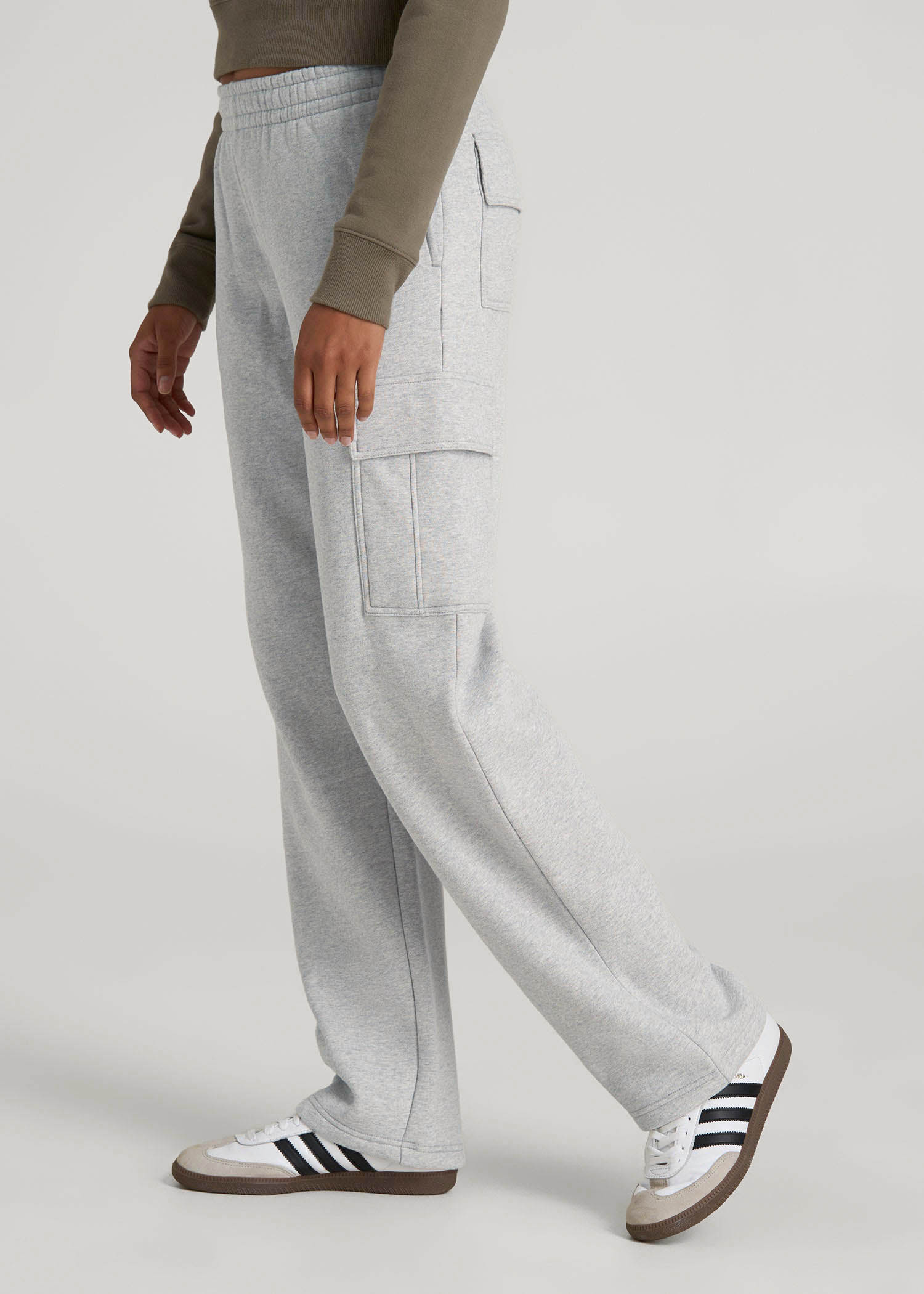 Mid Rise Cargo Fleece Sweatpants for Tall Women in Grey Mix
