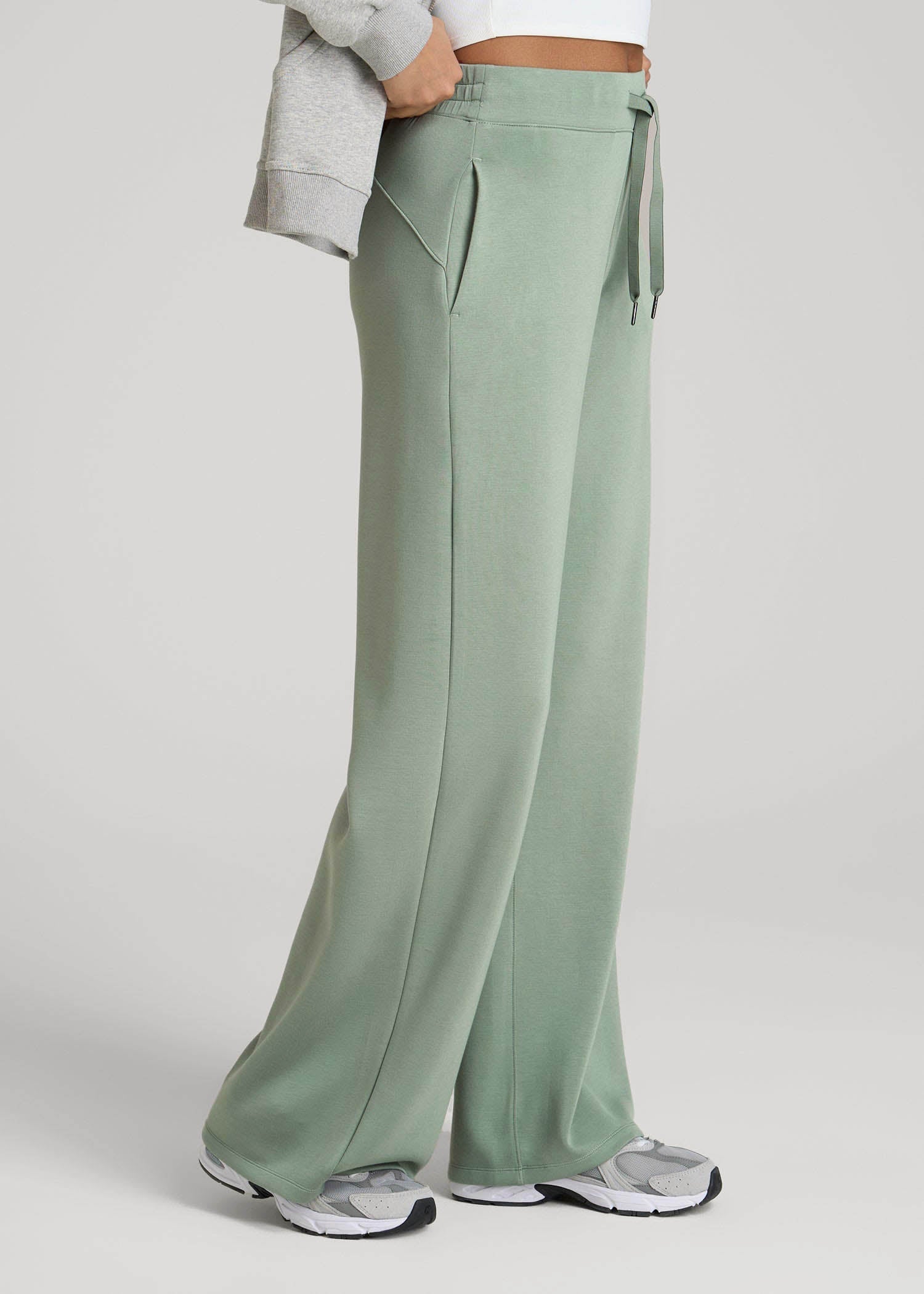 Pull-On Tie Waist Wide Leg Pants for Tall Women in Seagrass