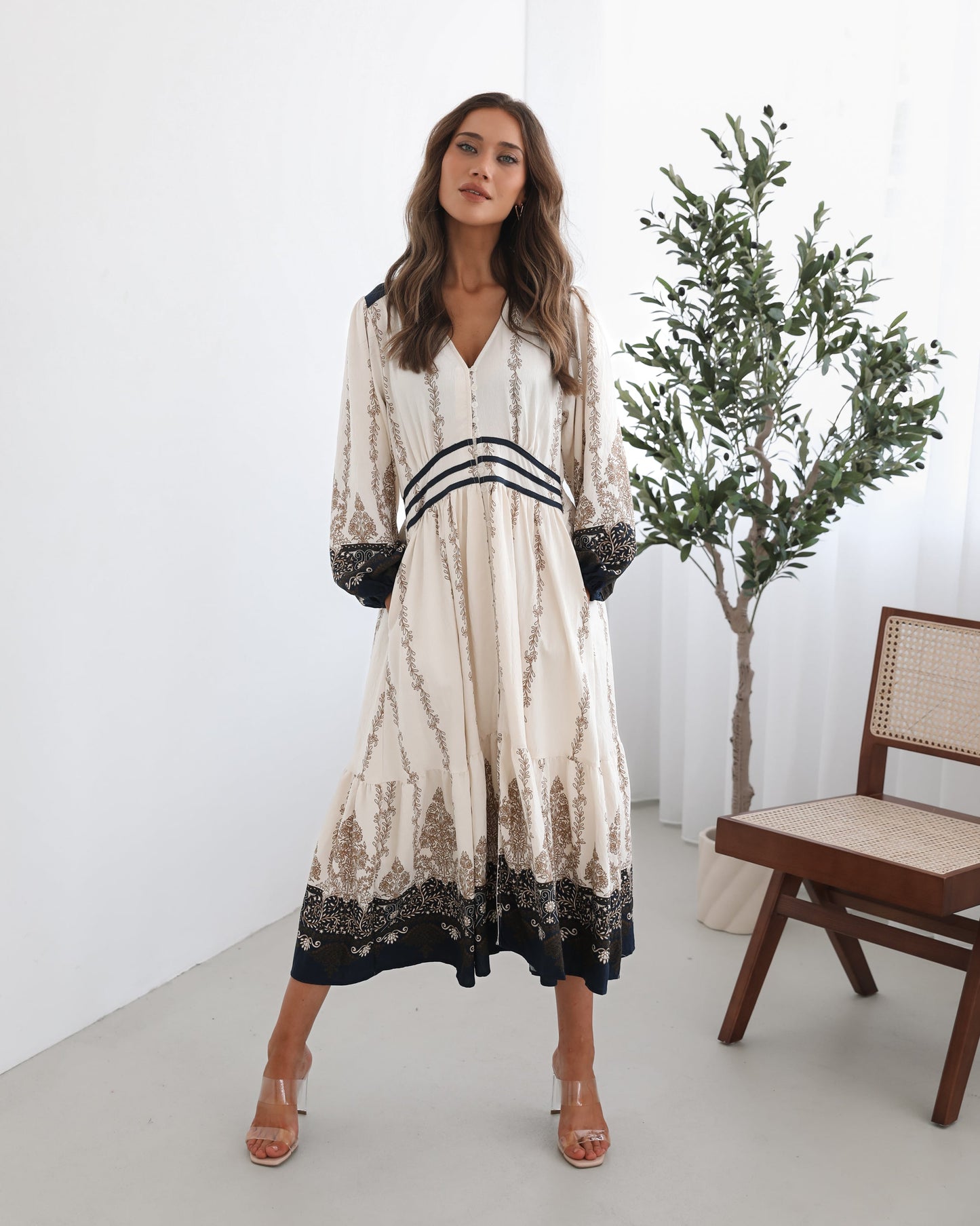 Braelynn White Print Dress | Women's Printed Midi Dress