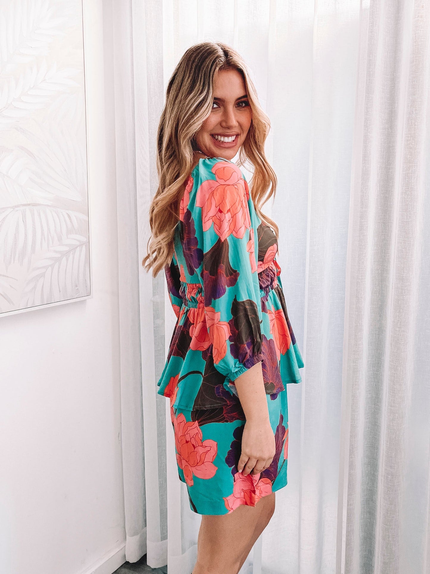 Conley Top Botanical Turquoise | Women's Printed Sweetheart Blouse
