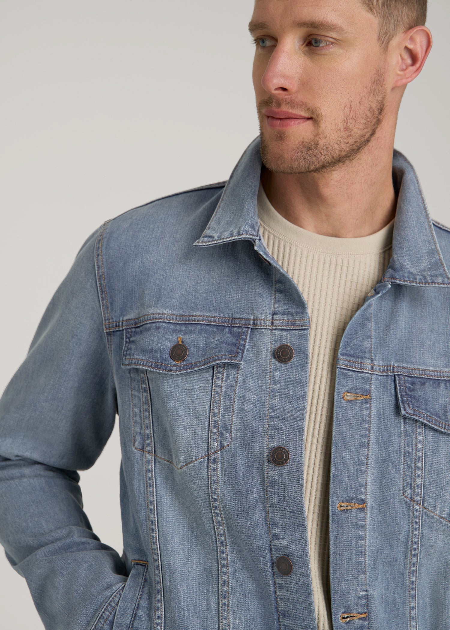 LJ&S Denim Jacket for Tall Men in Medium Blue