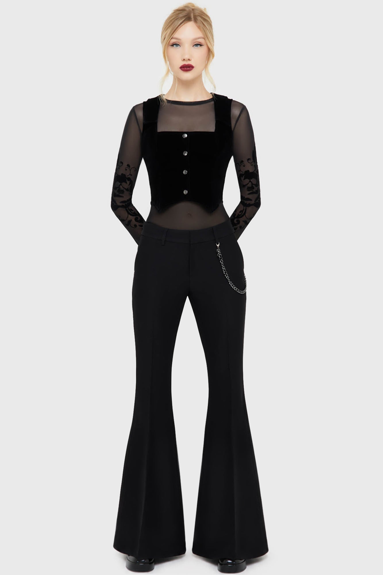 Vile Vixen Flares [Black]