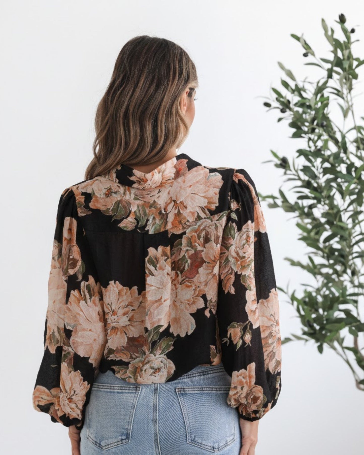Veiga Blouse Black Floral | Women's Floral Print Blouse