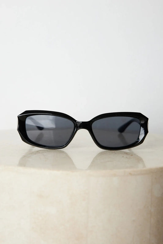 Amelia | Black